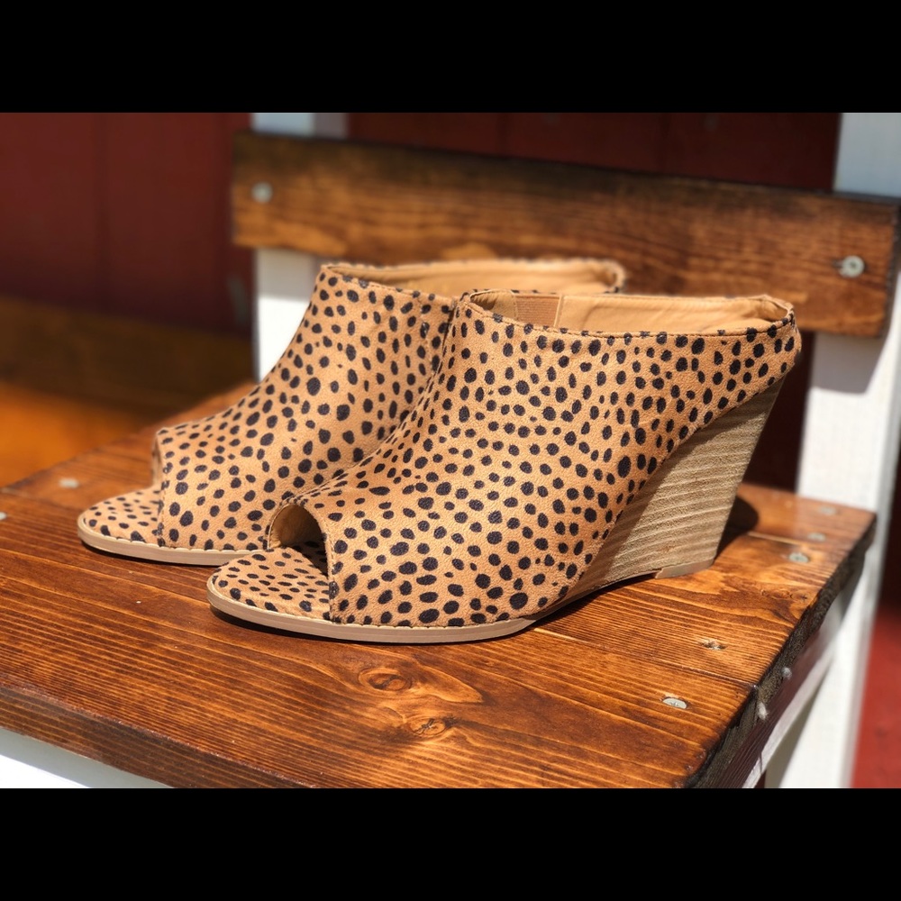 𝓢𝓹𝓸𝓽𝓼 𝓼𝓸 𝓬𝓱𝓲𝓬 - Picture 3 of 5